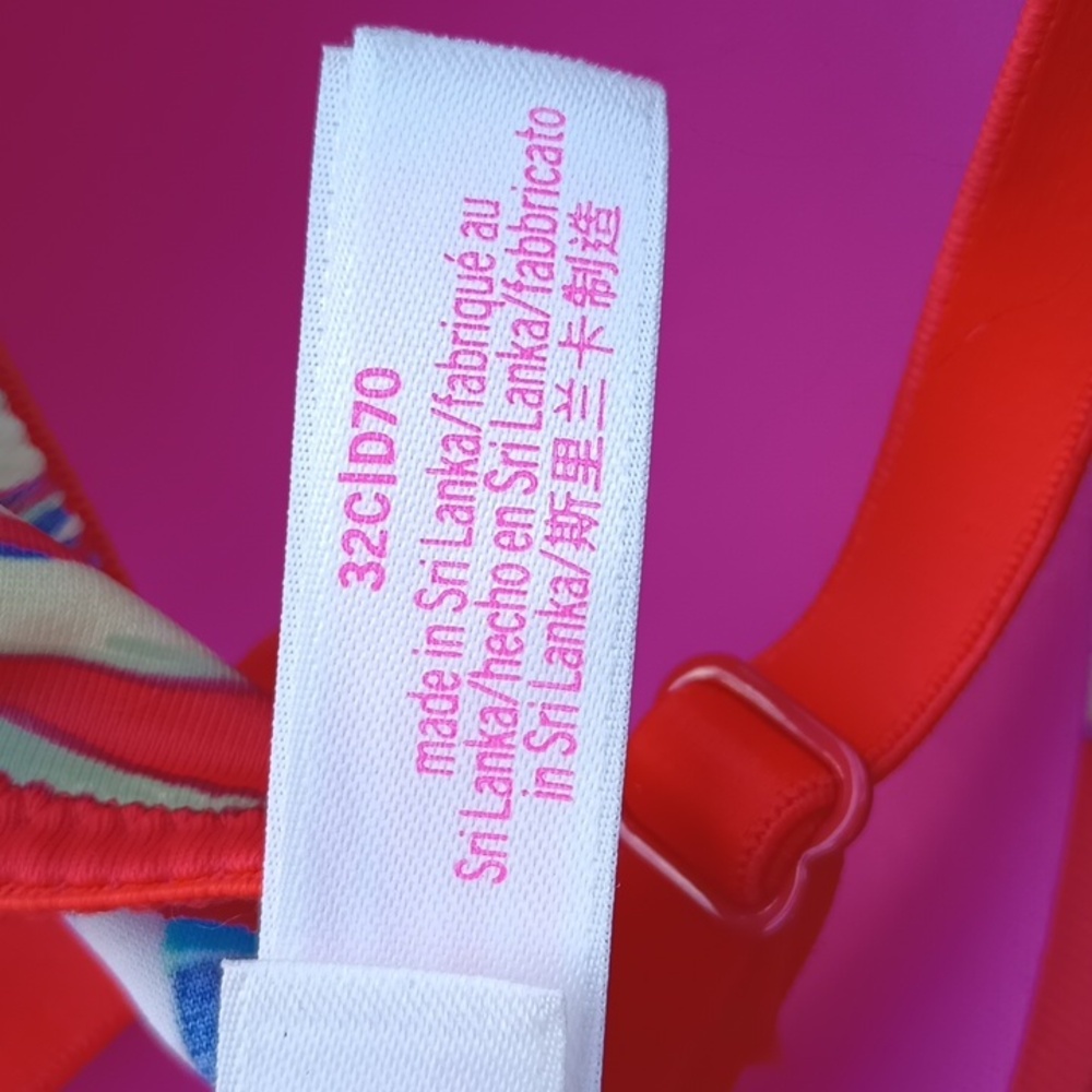 PINK Victoria's Secret Lightly Lined Bra + FREE GIFT - Picture 7 of 8